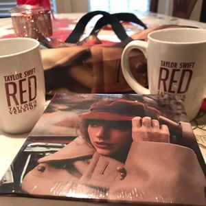 Exclusive Capital One/Taylor Swift Bundle